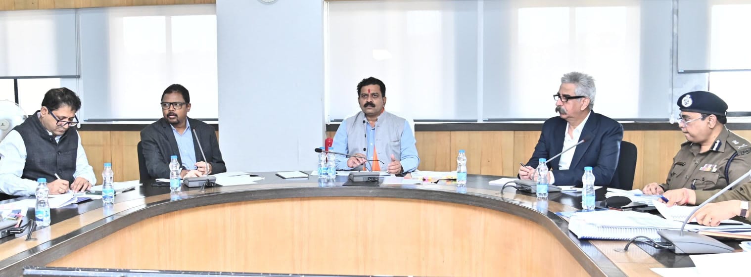 शहीद जवानों के परिवारों को प्राथमिकता देते हुए अनुकंपा नियुक्ति के लंबित प्रकरणों का होगा तत्काल निराकरण