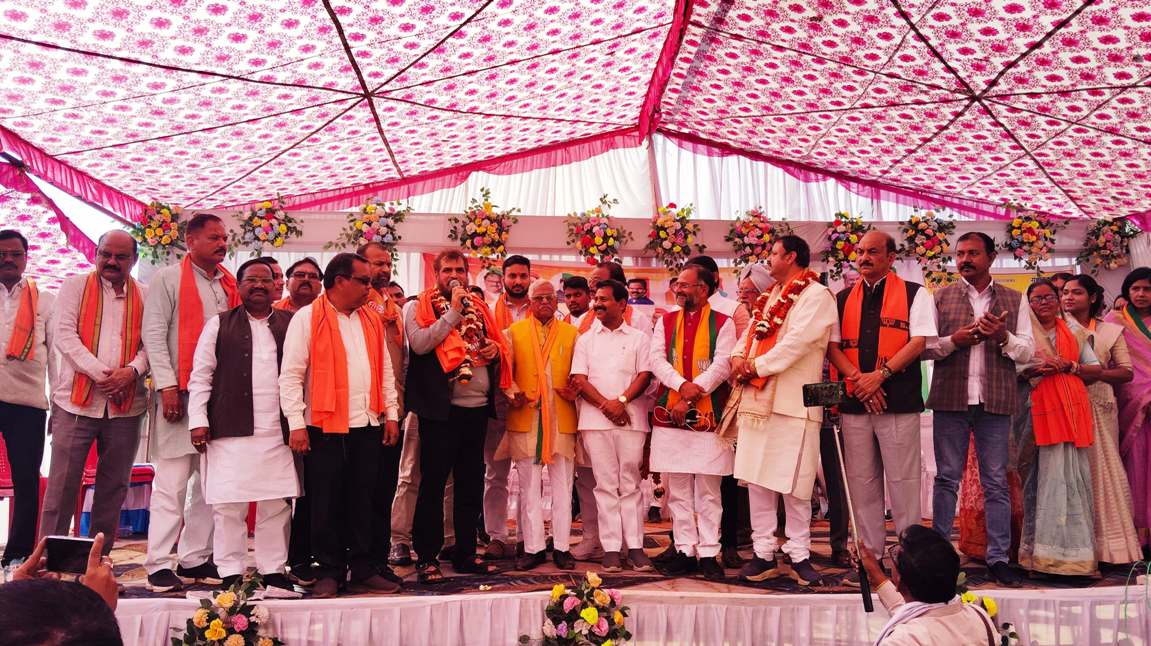 bjp-filed-nomination-in-ahiwara