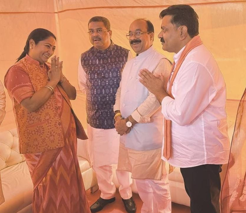 उपमुख्यमंत्री विजय शर्मा ने