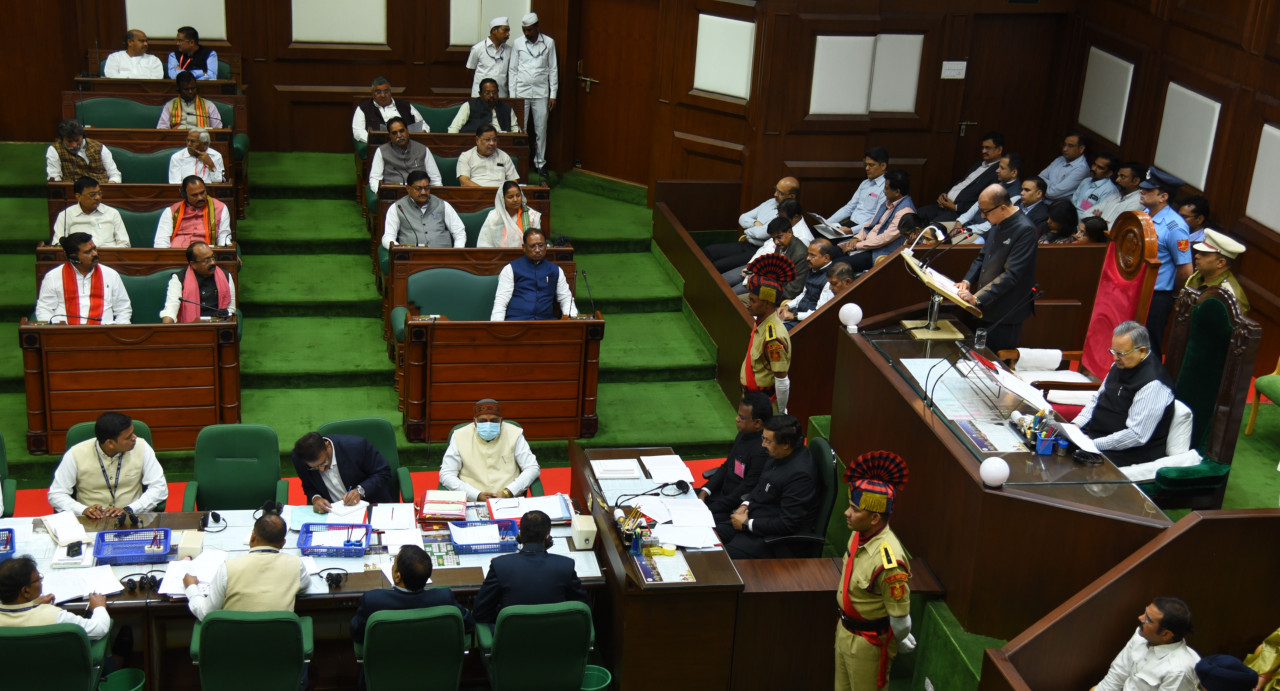 राज्यपाल श्री डेका ने