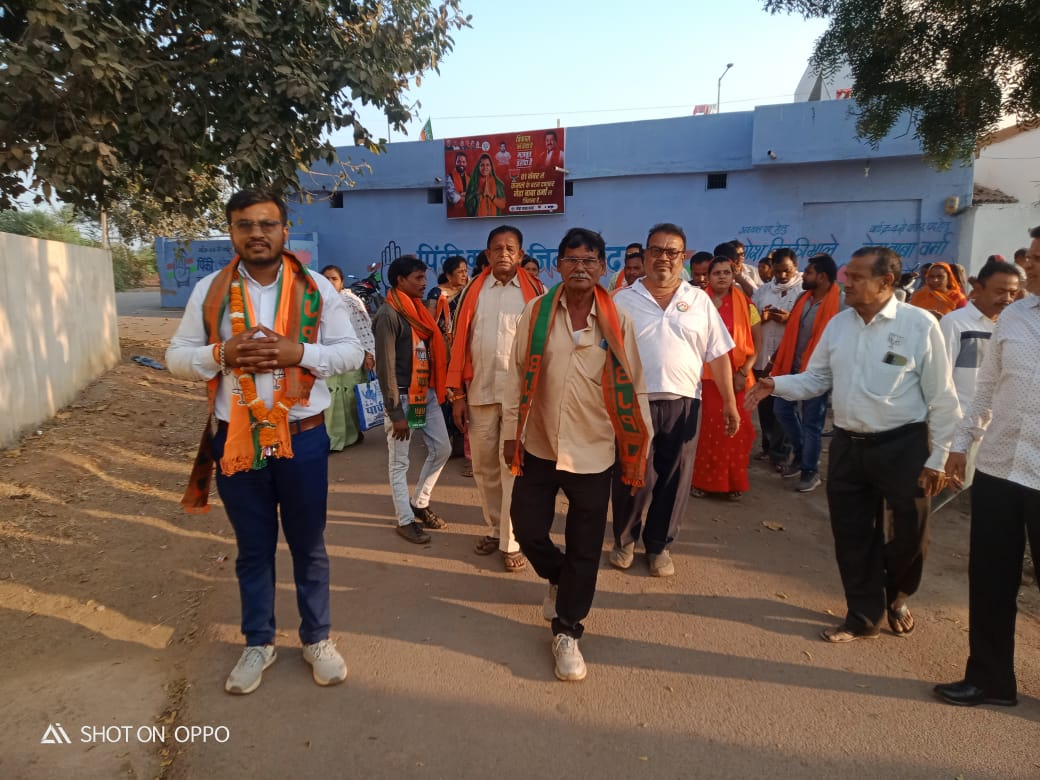भाजपा अध्यक्ष प्रत्याशी योगेश निक्की