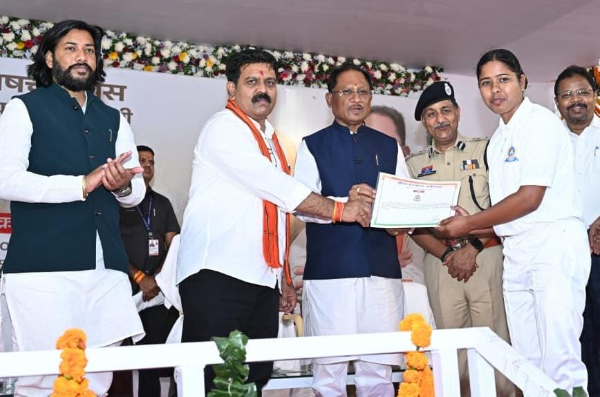 चार नए महिला थानों