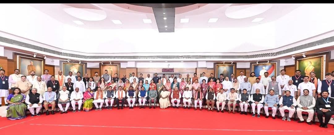 मनखे-मनखे एक समान’