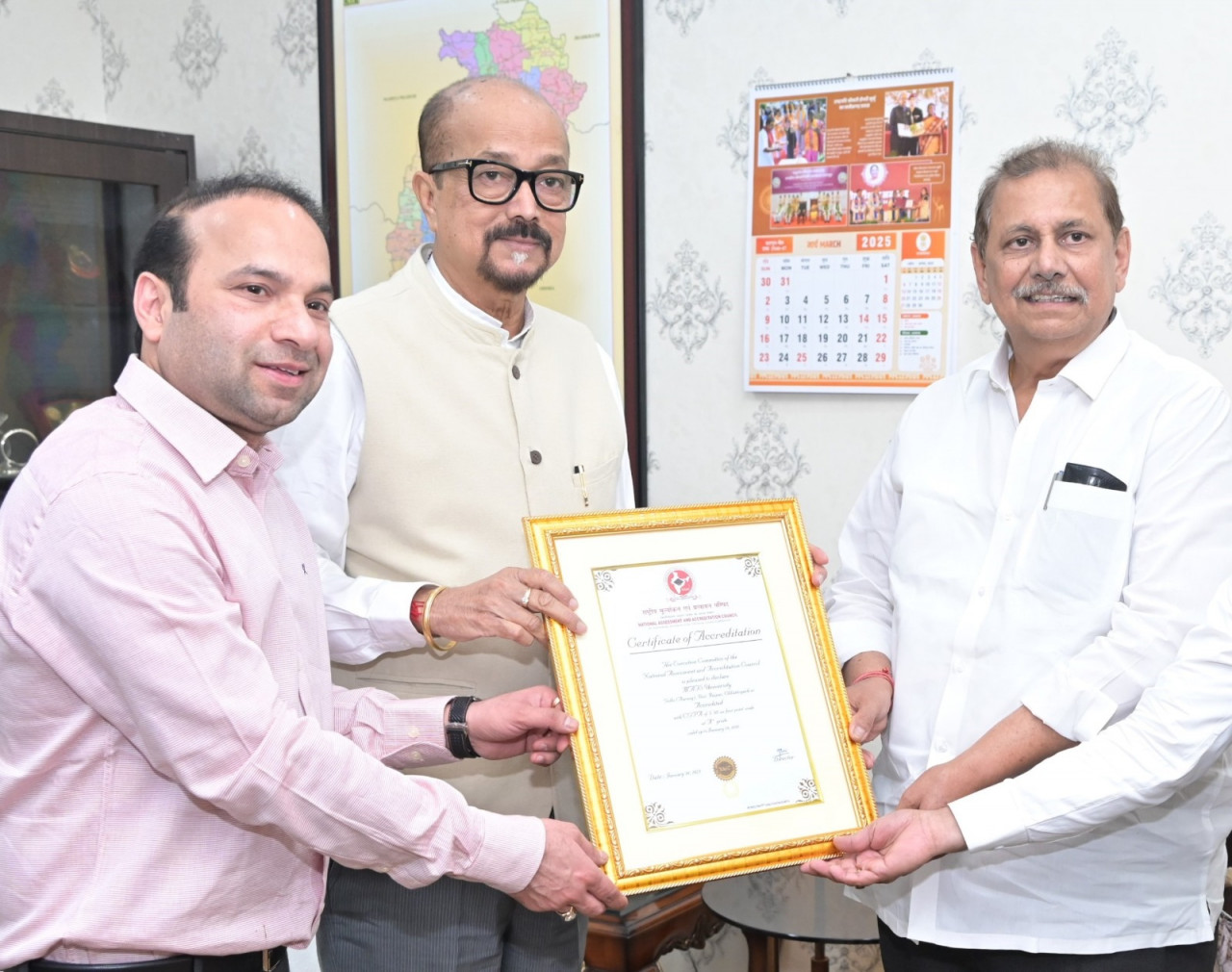 राज्यपाल श्री डेका से