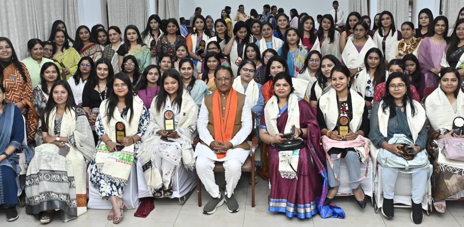 मुख्यमंत्री श्री साय ने महिला