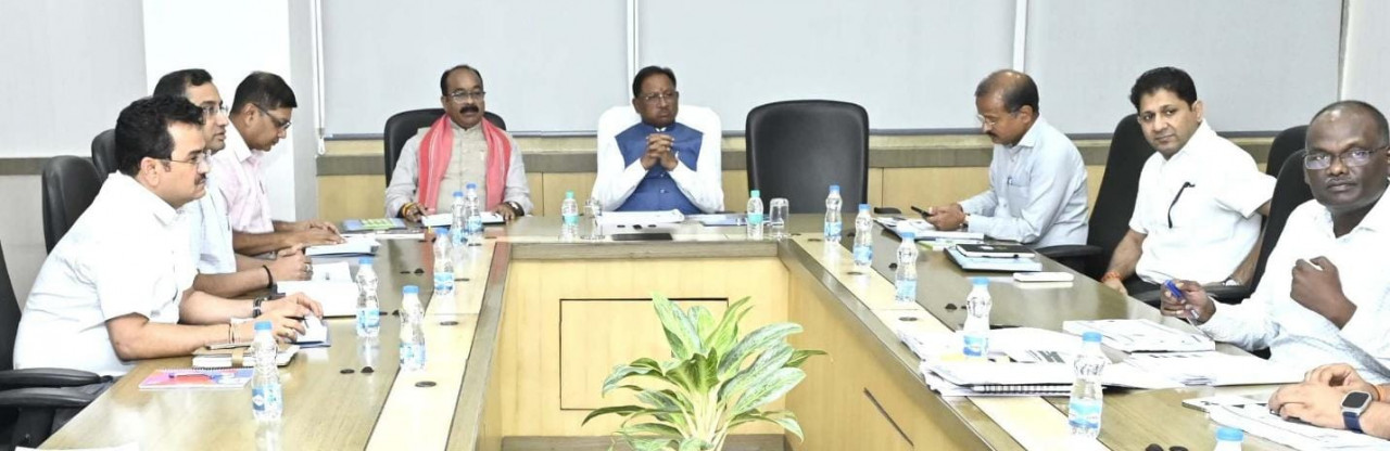 आने वाले दस वर्षों की जरूरत के हिसाब से पानी की व्यवस्था पर हो काम, आउटर में विकसित हो रहे नए रिहायशी इलाकों में प्राथमिकता से उद्यान बनाएं – श्री साय