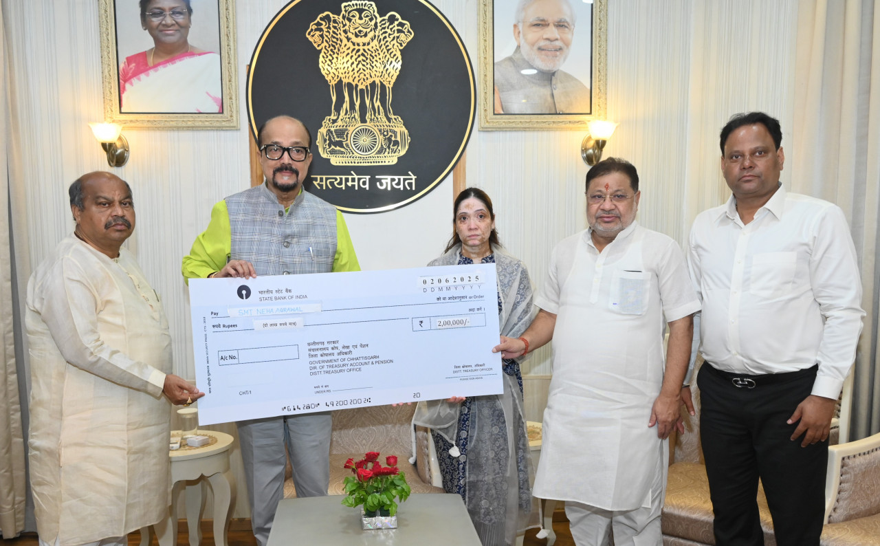 राज्यपाल श्री डेका ने