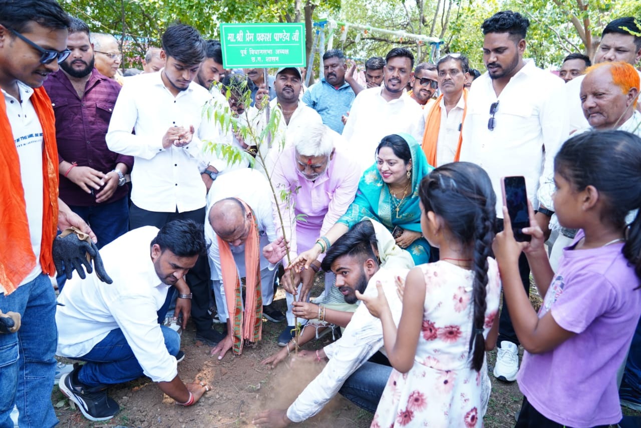 श्री पाण्डेय ने अपने ज