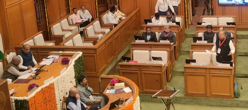 भारत की लोकतांत्रिक परंपराएं पूरी दुनिया के लिए प्रेरणा रही हैं : विधानसभा अध्यक्ष डॉ. रमन सिंह