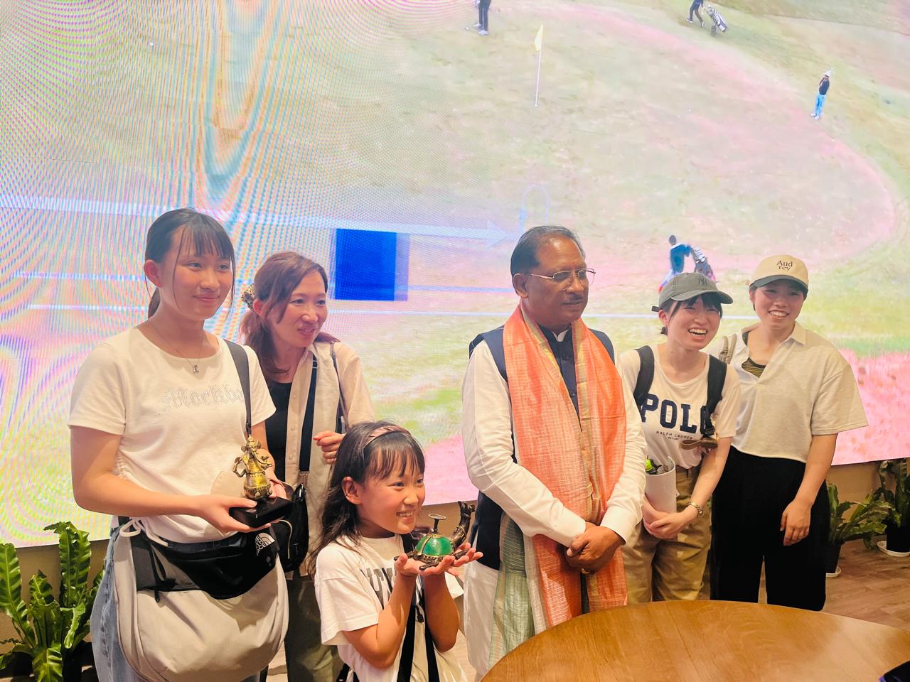मुख्यमंत्री पहुँचे छत्तीसगढ़ पैवेलियन: वर्ल्ड एक्सपो 2025 में दिखी प्रदेश की संस्कृति और समृद्धि की अद्भुत झलक