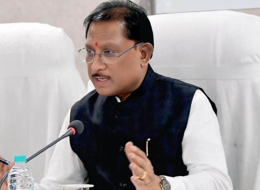 मुख्यमंत्री श्री साय के निर्देश पर बाढ़ पीड़ितों को राशन-ईलाज के साथ अब जरूरी दस्तावेज बनाने का काम भी शुरू