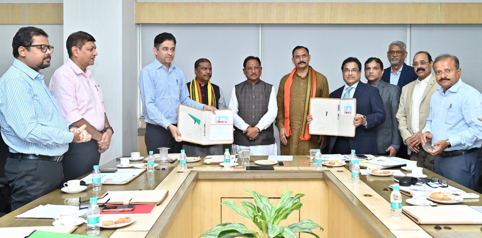 मुख्यमंत्री श्री साय और स्वास्थ्य मंत्री श्री जायसवाल की उपस्थिति में चिकित्सा शिक्षा विभाग, छत्तीसगढ़ और कॉन्टिनेंटल हॉस्पिटल तेलंगाना के बीच एमओयू पर हस्ताक्षर