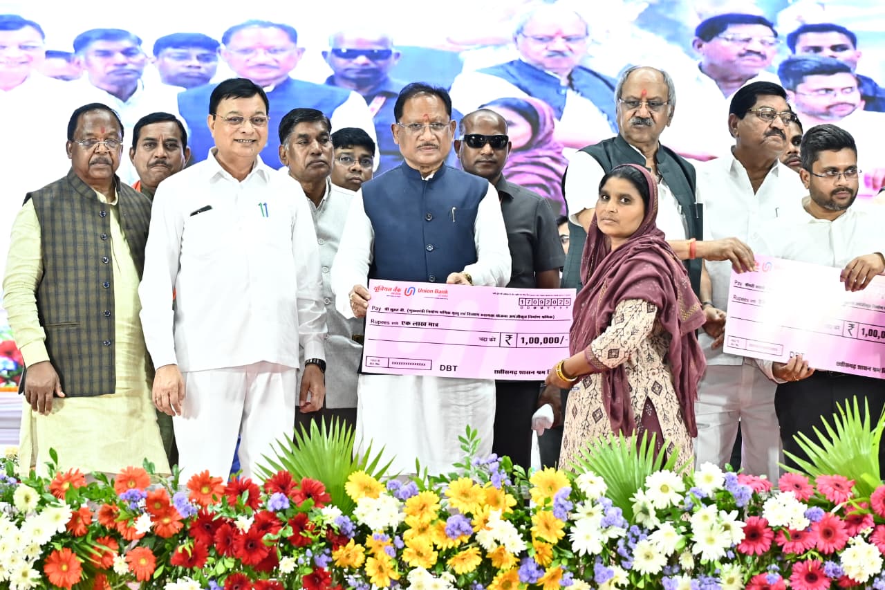 दीदी ई-रिक्शा योजना की सहायता राशि 1 लाख रुपये से बढ़ाकर 1.50 लाख रुपये की घोषणा