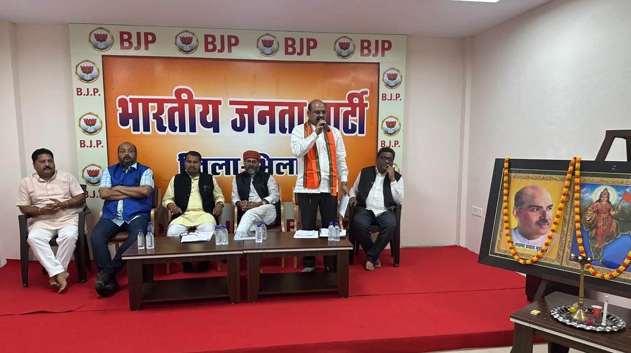 वैध मतदाता हटे