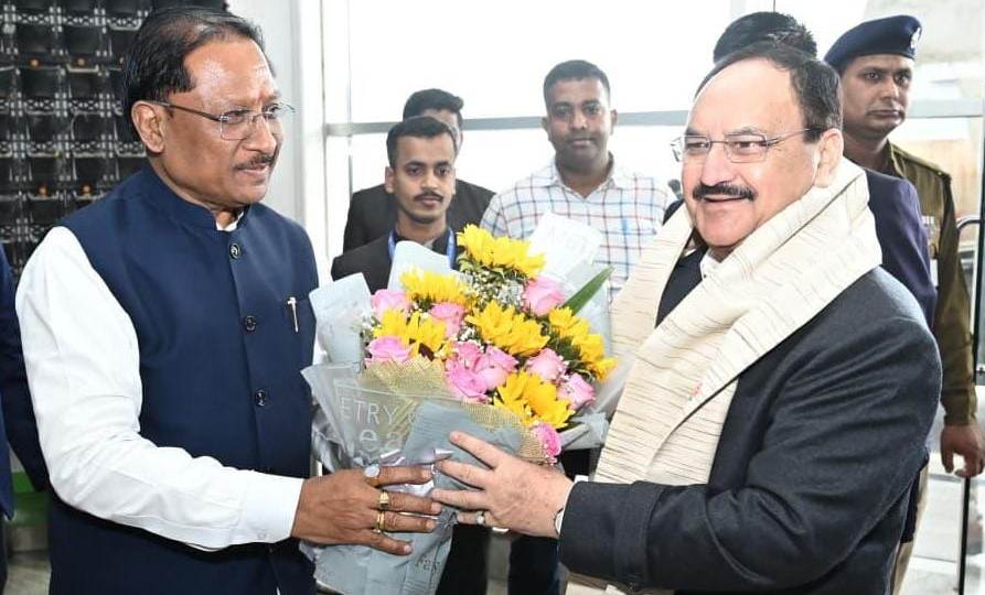 मुख्यमंत्री श्री साय ने केंद्रीय स्वास्थ्य एवं परिवार कल्याण मंत्री जे पी नड्डा का किया आत्मीय स्वागत