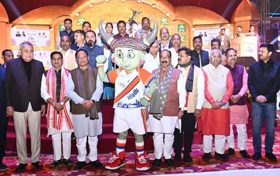खेलो इंडिया ट्राइबल गेम्स छत्तीसगढ़-2026 के शुभंकर ‘मोर वीर’, थीम सॉन्ग और खेलो इंडिया टॉर्च का अनावरण
