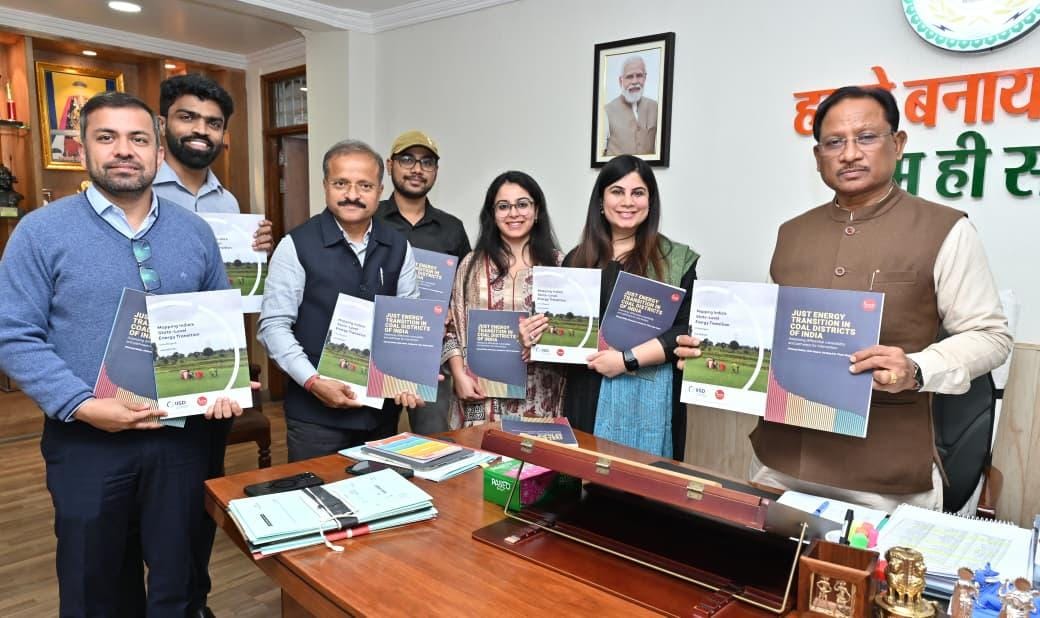 कोयला क्षेत्रों में ‘जस्ट ट्रांज़िशन’ पर विस्तृत चर्चा, राज्य में नवीकरणीय ऊर्जा विस्तार के लिए ठोस कदमों पर बल