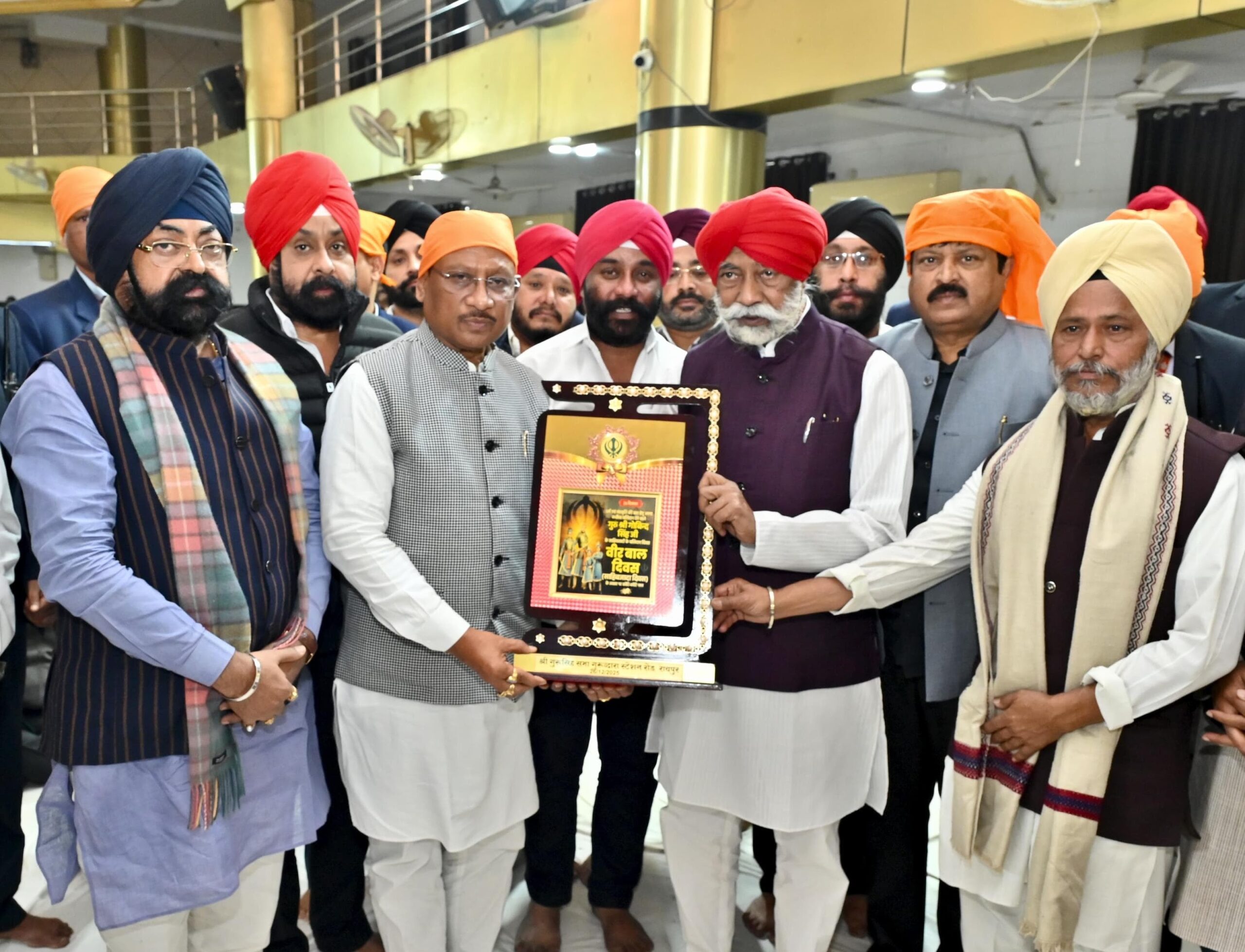 सिख वीरों के बलिदान की गाथाओं को शामिल किया किया गया है शैक्षणिक पाठ्यक्रम में