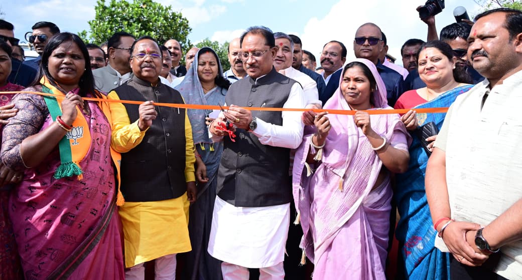 आधुनिक कृषि तकनीक अपनाने और तिलहन उत्पादन बढ़ाने के उपायों पर विशेष जोर
