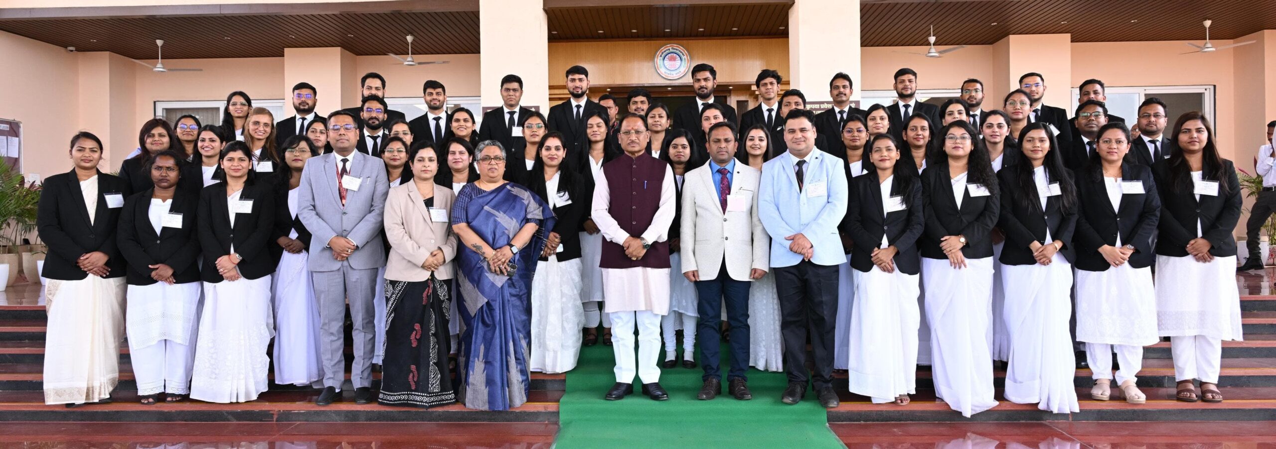 प्रशिक्षु न्यायाधीश लोकतंत्र के तीसरे स्तंभ के रूप में निभाएंगे महत्वपूर्ण भूमिका  : मुख्यमंत्री श्री साय