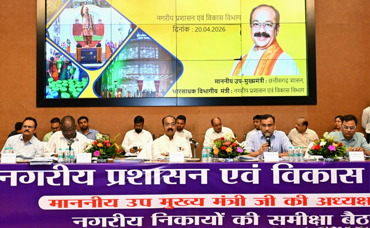 अगले एक वर्ष में पेयजल समस्याओं के स्थायी समाधान के निर्देश, अवैध प्लॉटिंग और अवैध निर्माण पर कड़ाई बरतने को कहा