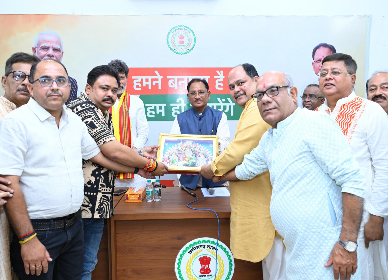 बंगाली नववर्ष मिलन समारोह में शामिल हुए मुख्यमंत्री श्री विष्णुदेव साय