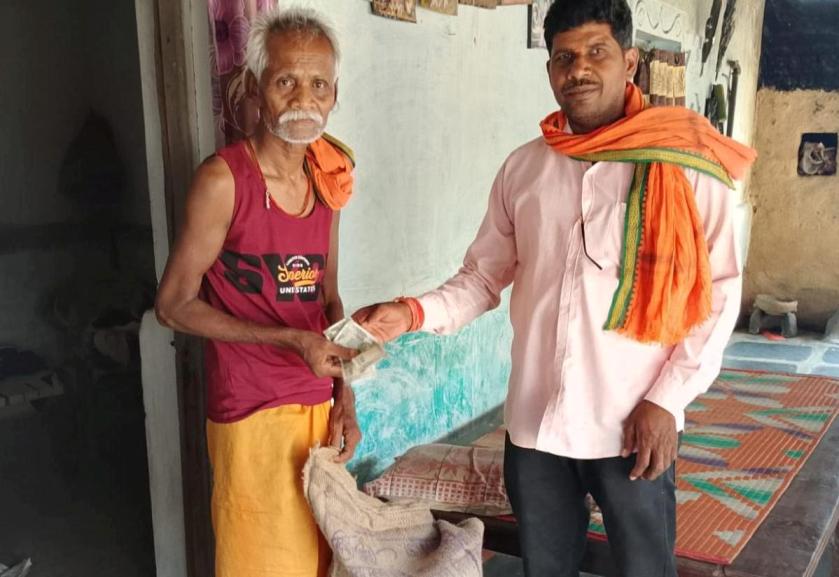 संवेदनशील नेतृत्व का प्रभाव: मुख्यमंत्री श्री विष्णु देव साय के निर्देश पर वृद्ध हितग्राही को मिली तत्काल राहत