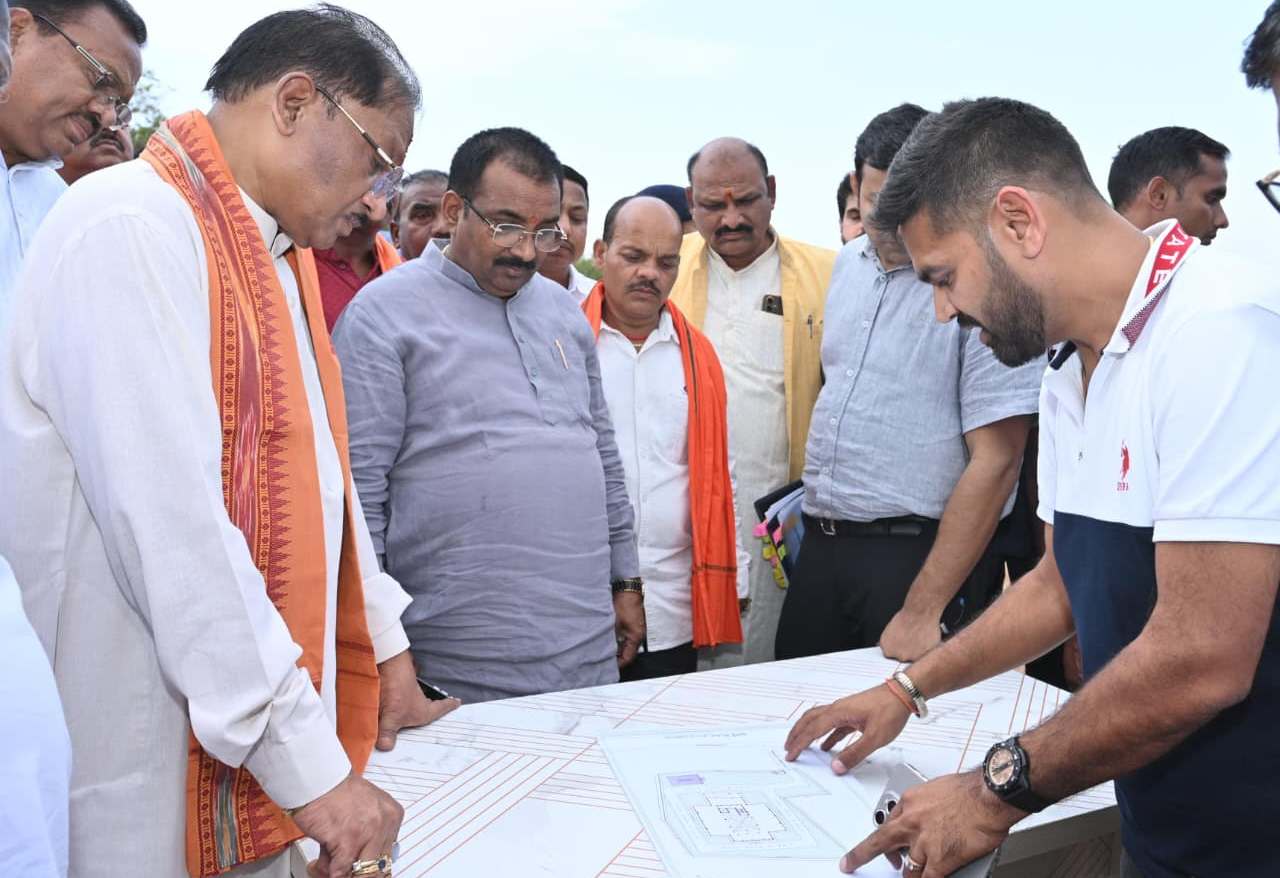 निर्माणाधीन नालंदा परिसर का मुख्यमंत्री श्री साय ने किया निरीक्षण: गुणवत्तापूर्ण एवं समय-सीमा में कार्य पूर्ण करने के दिए निर्देश