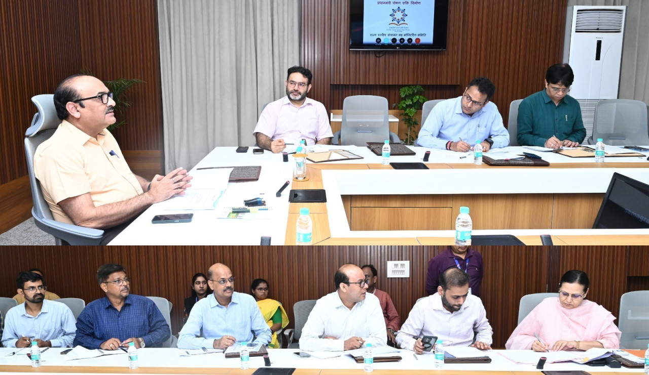 सभी सरकारी स्कूलों में बच्चों को मिले नियमित गरम भोजन, शहरी क्षेत्रों में सेंट्रल किचन से होगी सप्लाई