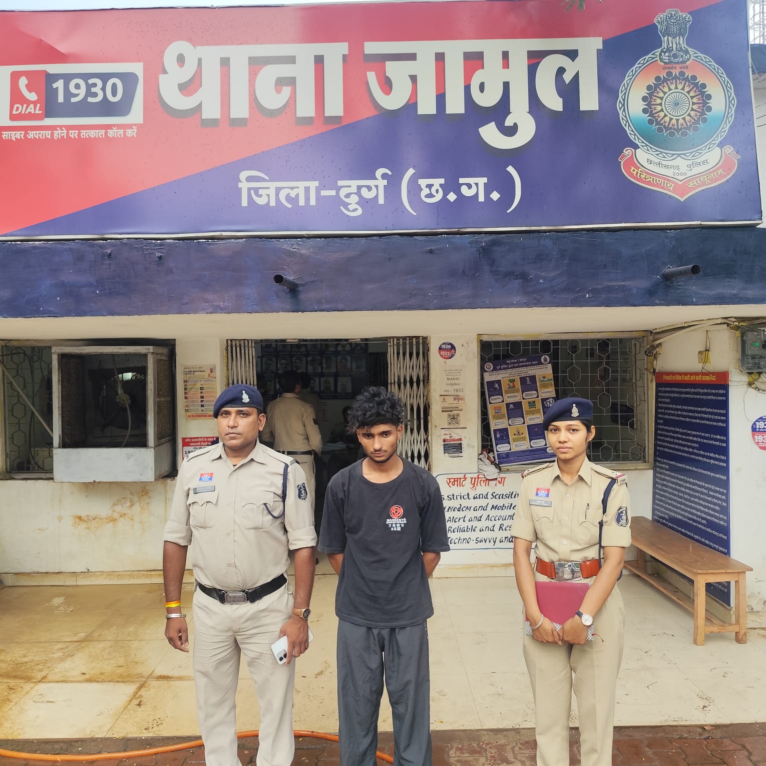 दुर्गा मंदिर जामुल स्थित दुकान के ड्रॉज का ताला तोड़कर 1,23,000 रुपये नगदी चोरी करने वाले आरोपी गिरफ्तार