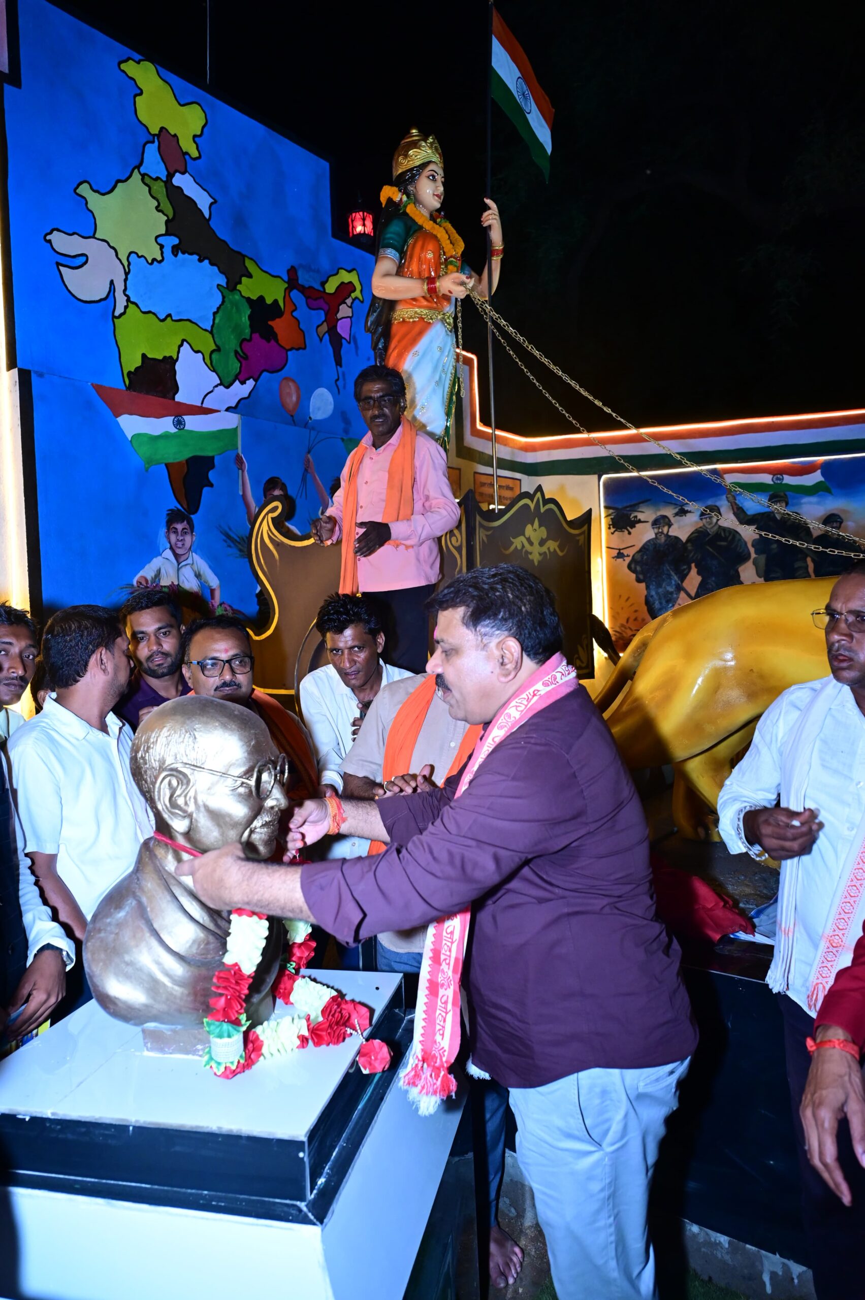 उप मुख्यमंत्री की संवेदनशील पहल से दिव्यांग जीवराखन पटेल को मिली स्कूटी, एक दिन में पूरी हुई मांग