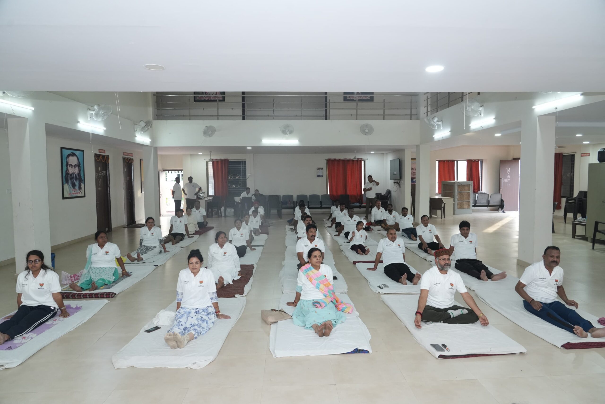 अंतर्राष्ट्रीय योग दिवस पर भाजपा जिला भिलाई में जिला कार्यालय से लेकर 13 मंडलों एवं बूथ स्तर तक योग कार्यक्रम आयोजित