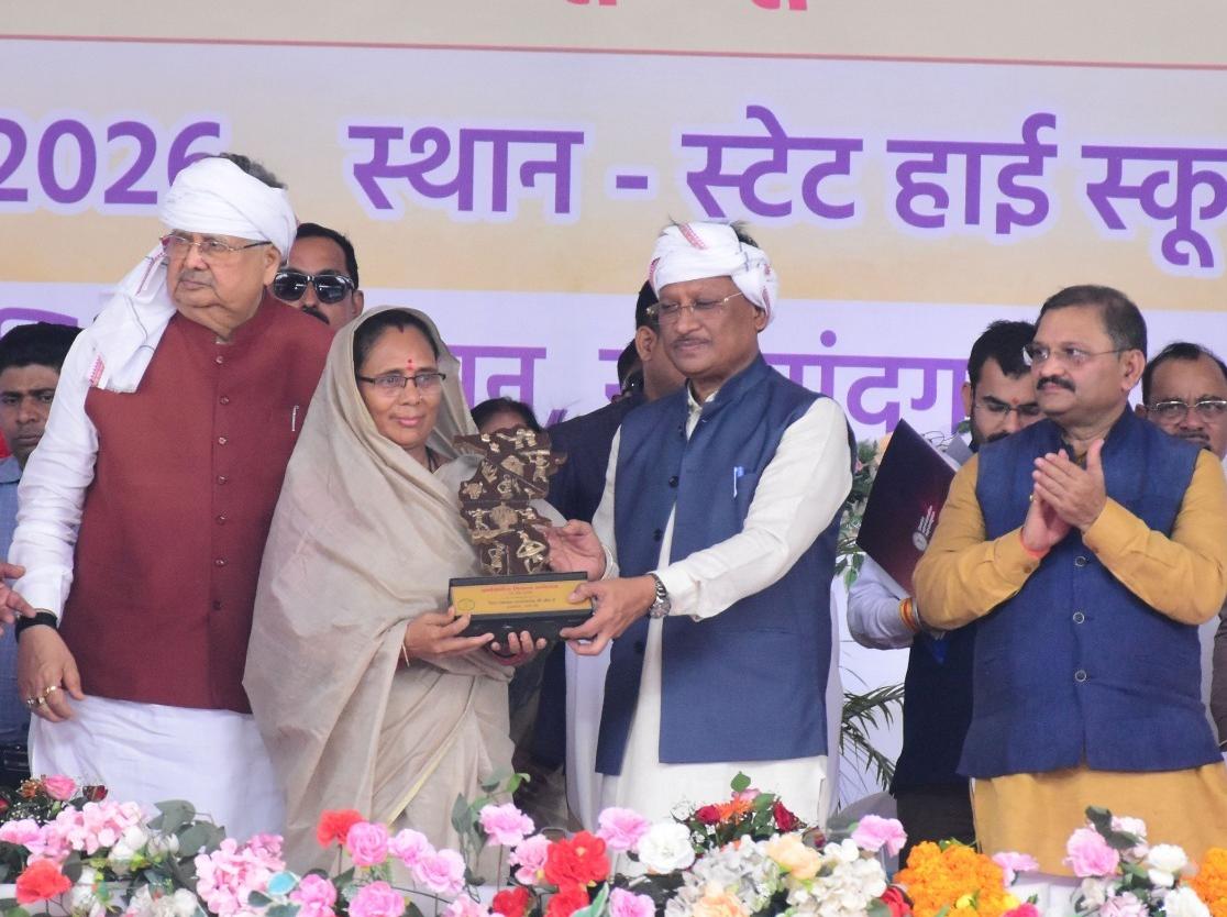कृषक उन्नति योजना के तहत धान के स्थान पर दलहन-तिलहन की खेती करने वाले किसानों को मिलेगा प्रति एकड़ 15 हजार रुपये का प्रोत्साहन