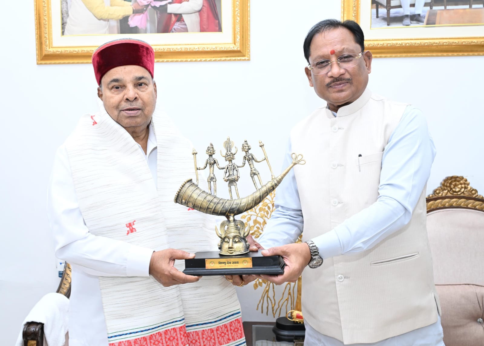 मुख्यमंत्री श्री साय से कर्नाटक के राज्यपाल थावरचंद गहलोत ने की सौजन्य भेंट