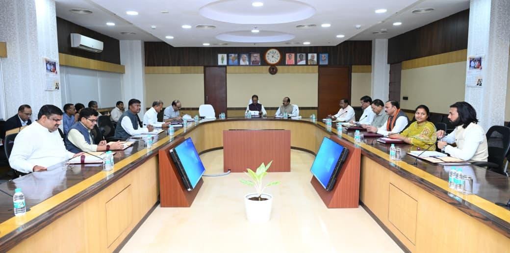 मुख्यमंत्री श्री साय की अध्यक्षता में आयोजित कैबिनेट की बैठक में अनेक महत्वपूर्ण निर्णय लिए गए