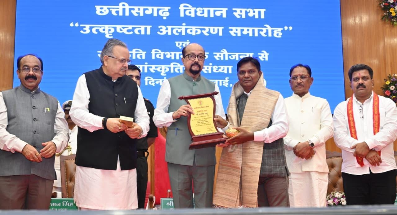 डबल इंजन सरकार के संकल्प को नई गति: केंद्र के ऐतिहासिक निर्णयों से छत्तीसगढ़ को मिलेगा औद्योगिक और कृषि विकास का नया आधार