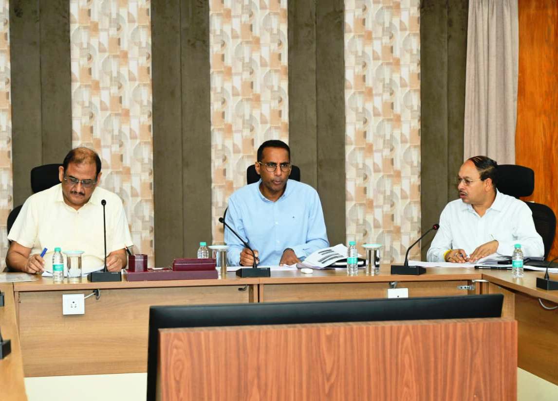 कार्यपालन अभियंताओं, जेल