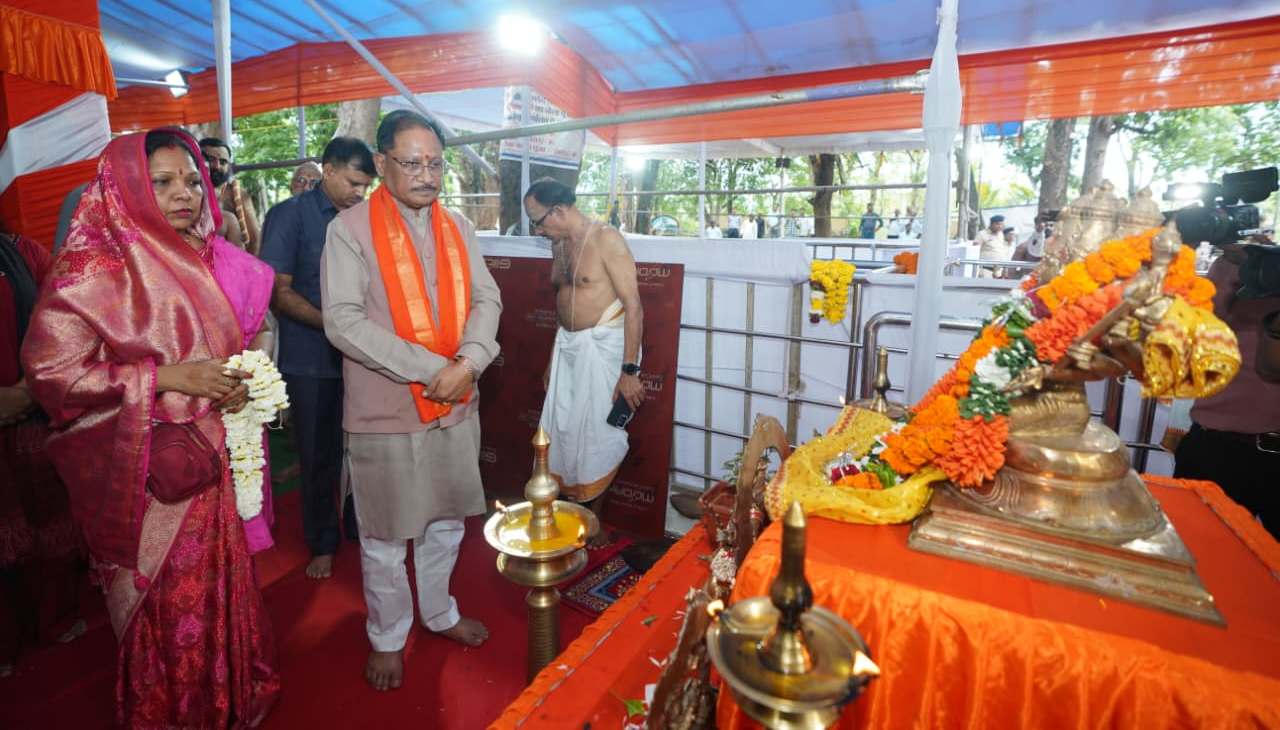 मुख्यमंत्री विष्णुदेव साय ने भोरमदेव धाम में की पूजा-अर्चना, प्रदेश की सुख-समृद्धि के लिए की मंगलकामना
