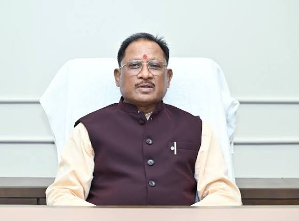 मुख्यमंत्री विष्णुदेव साय ने अंतरराष्ट्रीय लोक कलाकार विक्रम यादव के उपचार के दिए निर्देश