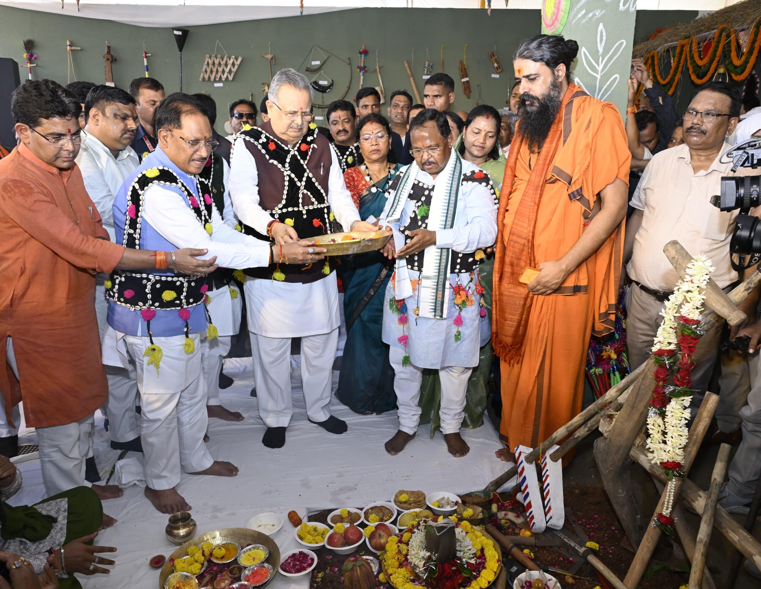 हरेली प्रकृति के प्रति कृतज्ञता, पशुधन के सम्मान और खेती-किसानी के गौरव का पर्व – मुख्यमंत्री श्री साय