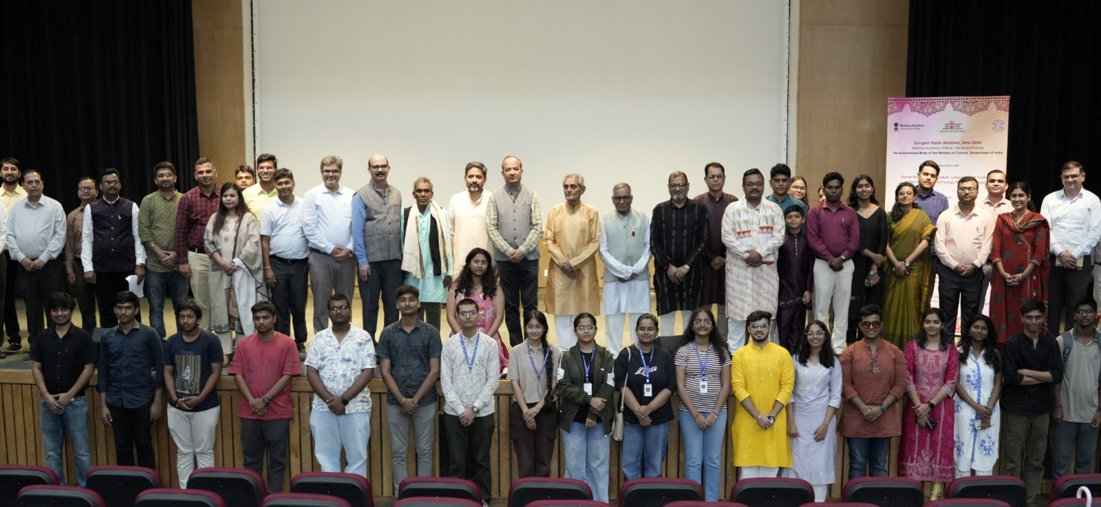 संगीत नाटक अकादमी ने आईआईटी भिलाई के साथ मिलकर ” प्रातिज्ञ” का आयोजन किया: छत्तीसगढ़ की कला और संस्कृति को बचाने और बढ़ावा देने की एक पहल