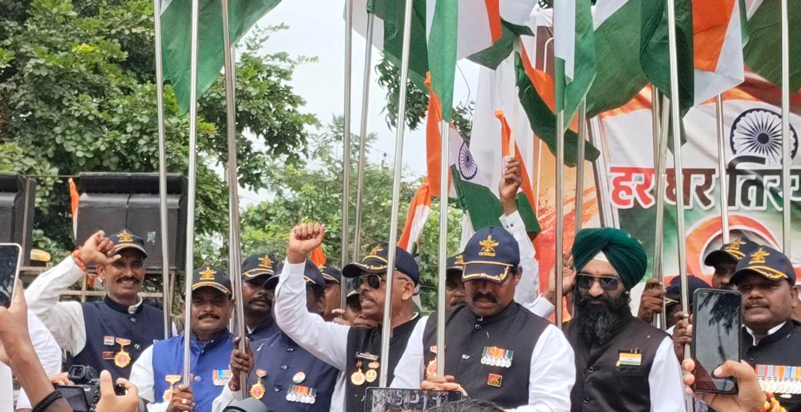 80 मीटर तिरंगे के साथ निकली भव्य तिरंगा यात्रा, जुनवानी से अग्रसेन चौक तक गूंजा राष्ट्रभक्ति का जयघोष
