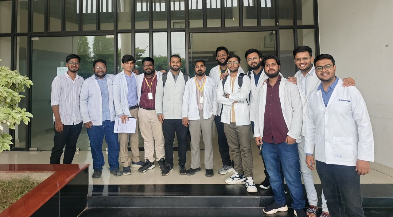 इंटर्न्स की समस्याओं पर चिकित्सा शिक्षा विभाग की बैठक, स्टाइपेंड बढ़ाने की माँग पर विचार का आश्वासन