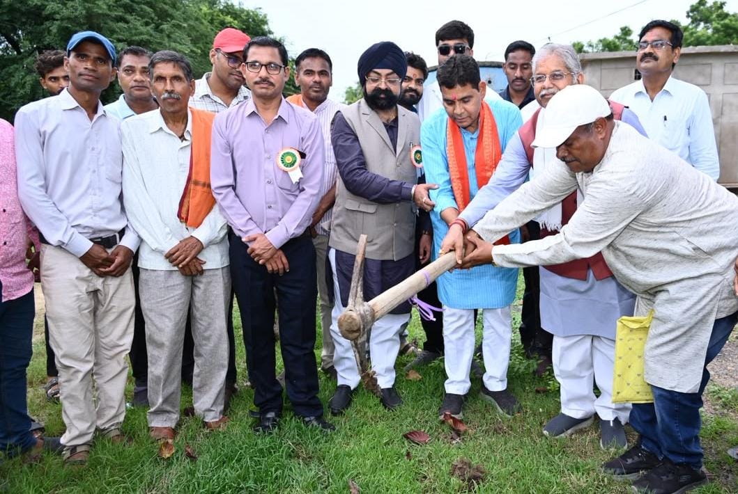 ​भौतिक प्रगति के साथ अपनी समृद्ध परंपरा और मानवीय मूल्यों को सहेजकर रखना ही सच्चा विकास – मंत्री श्री वर्मा