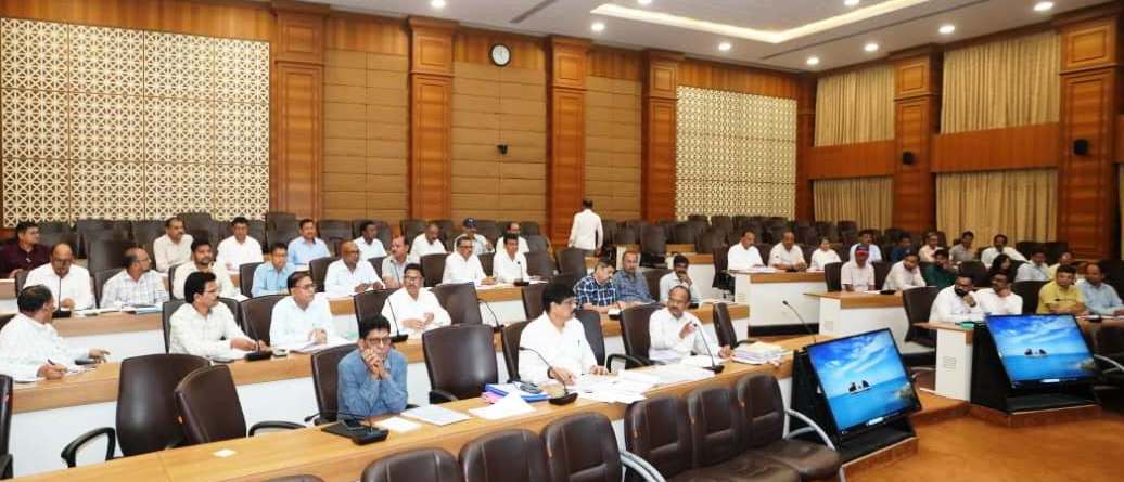 सभी ठेकेदारों को 10 सितम्बर तक कार्य प्रगति दिखाने कहा, काम नहीं करने वालों को ब्लैकलिस्ट कर अनुबंध निरस्त करने के निर्देश