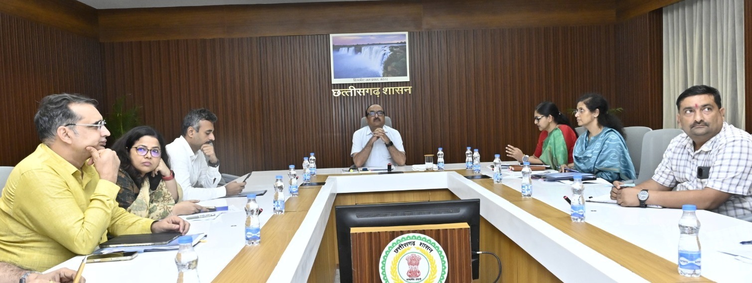 मुख्य सचिव की अध्यक्षता में शहरी गैस वितरण नीति के तहत राज्य स्तरीय निगरानी समिति की बैठक सम्पन्न