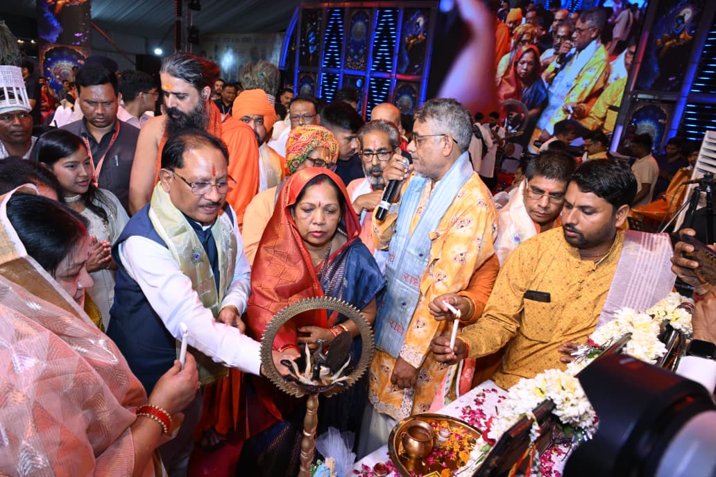 मुख्यमंत्री रायपुर के गुढ़ियारी विशाल दही हांडी उत्सव में हुए शामिल, गोविंदाओं की टोलियों का बढ़ाया उत्साह