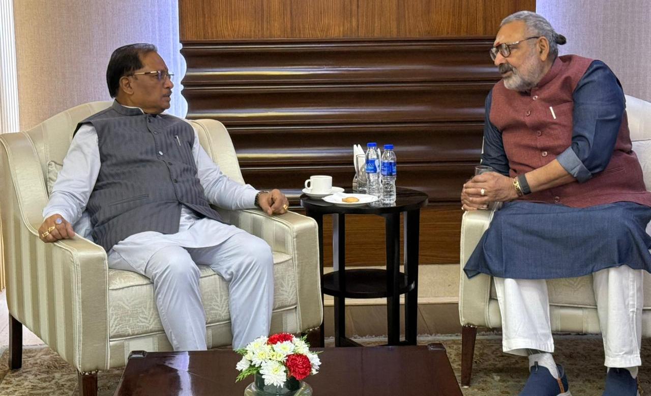 छत्तीसगढ़ में टेक्सटाइल उद्योग को बढ़ावा देने पर CM साय की केंद्रीय मंत्री गिरिराज सिंह से मुलाकात