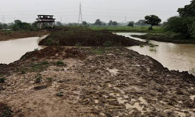 सेमरिया की समस्या पर कलेक्टर की नजर, खबर के बाद तत्काल स्वीकृत हुए दो निर्माण कार्य