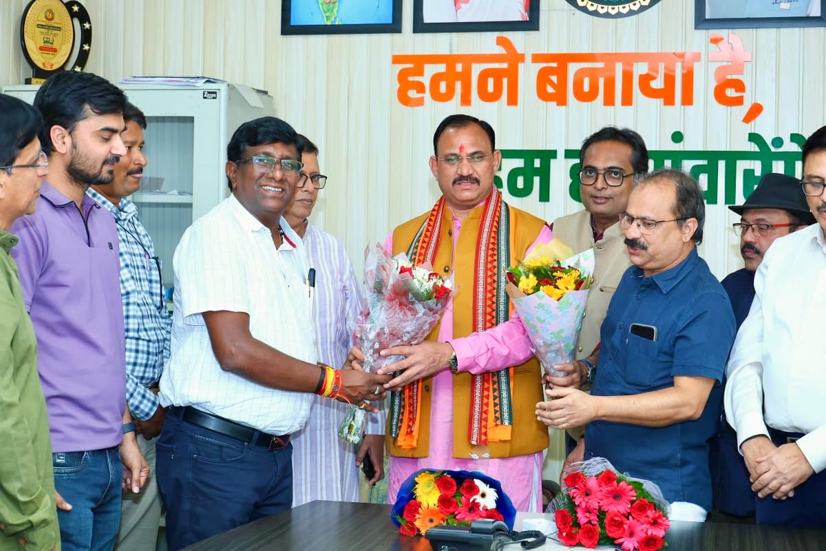 छत्तीसगढ़ में प्रथम शासकीय होम्योपैथी महाविद्यालय की स्थापना होम्योपैथी चिकित्सा के लिए ऐतिहासिक उपलब्धि – डॉ. प्रदीप चौधरी